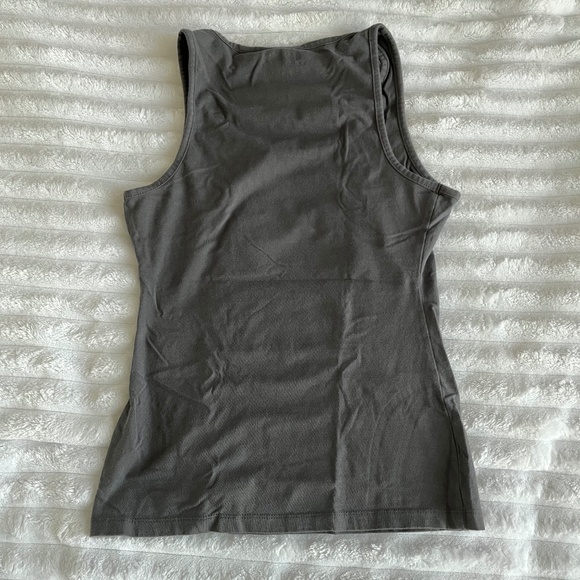 GUESS Tank Top Gray with Rose Gold Foil Skull Graphics size S - Picture 4 of 5